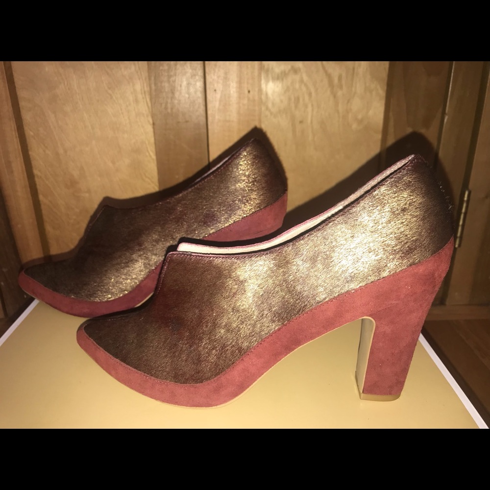 Gorgeous Gold Pony Hair Holiday Heels Anthropology